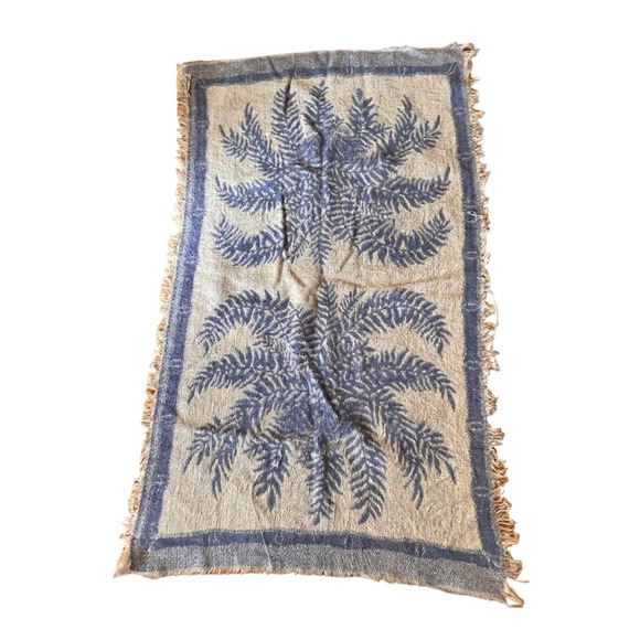 Vintage Fieldcrest Blue & White Ferns Floral Bath Towel mid century USA - Picture 2 of 5